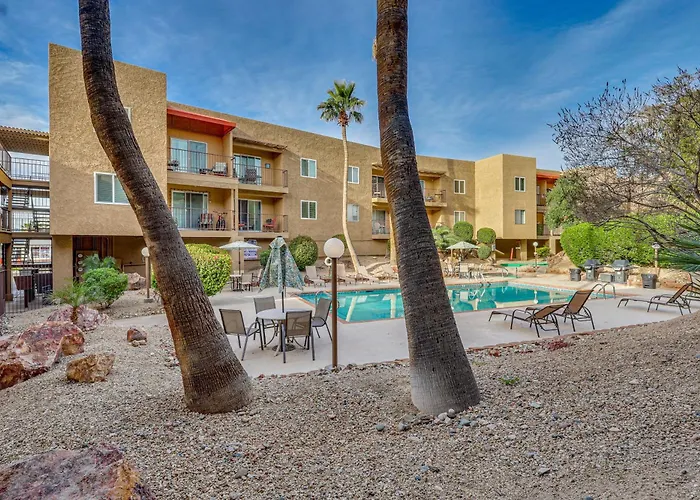 Holiday home Newly Renovated W/ Pool In Havasu City! *