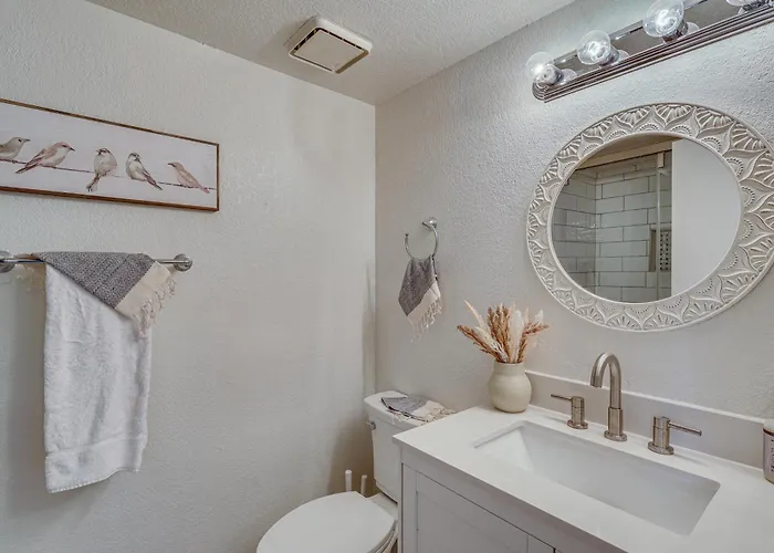 Newly Renovated W/ Pool In Havasu City! Lake Havasu City